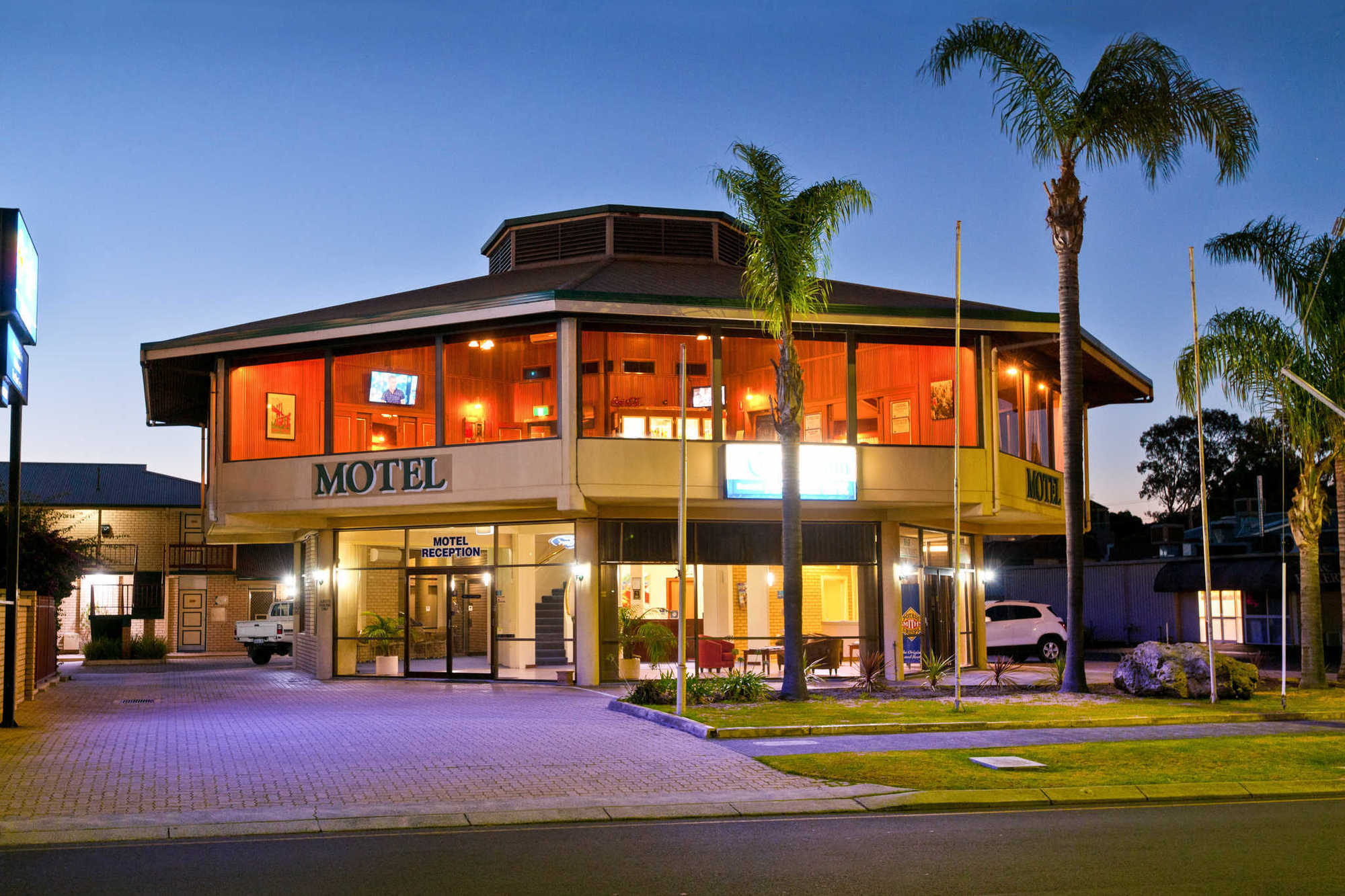 Admiral Motel Bunbury Εξωτερικό φωτογραφία